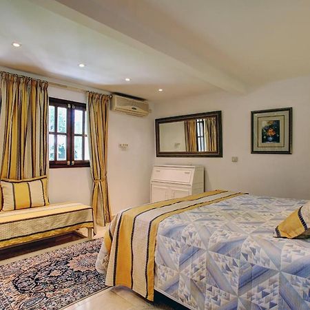 Exclusive Villa Las Palmeras Puerto Banus With Heated Private Swimming Pool, Marbella, Spain Exterior photo
