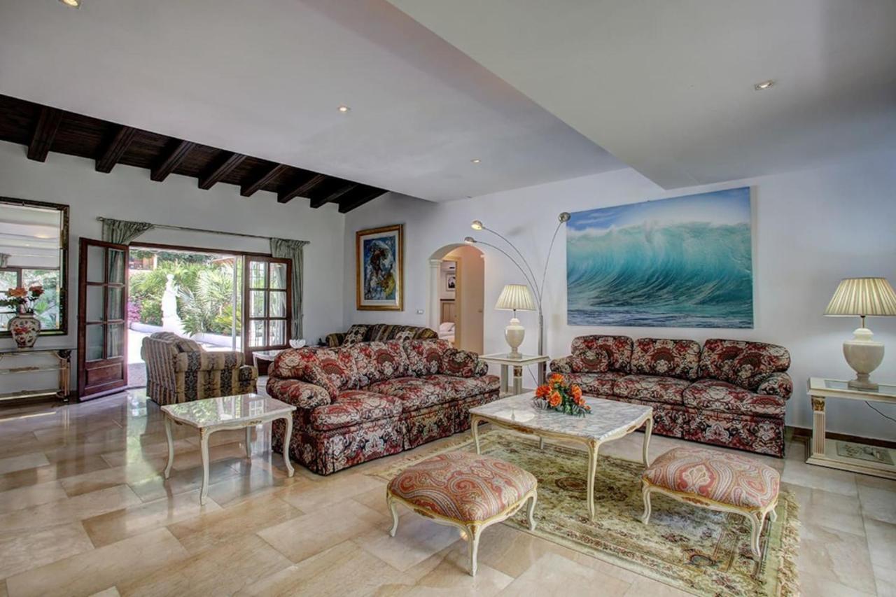 Exclusive Villa Las Palmeras Puerto Banus With Heated Private Swimming Pool, Marbella, Spain Exterior photo