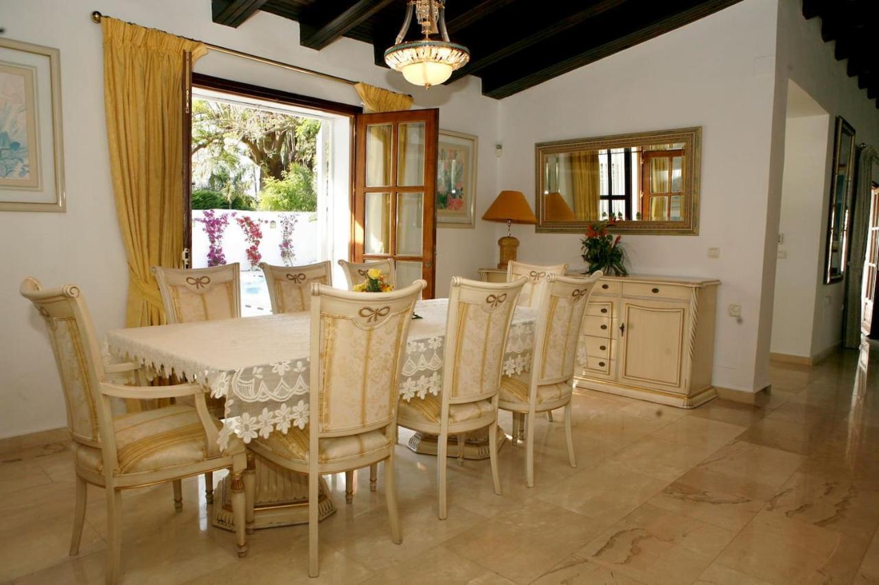 Exclusive Villa Las Palmeras Puerto Banus With Heated Private Swimming Pool, Marbella, Spain Exterior photo